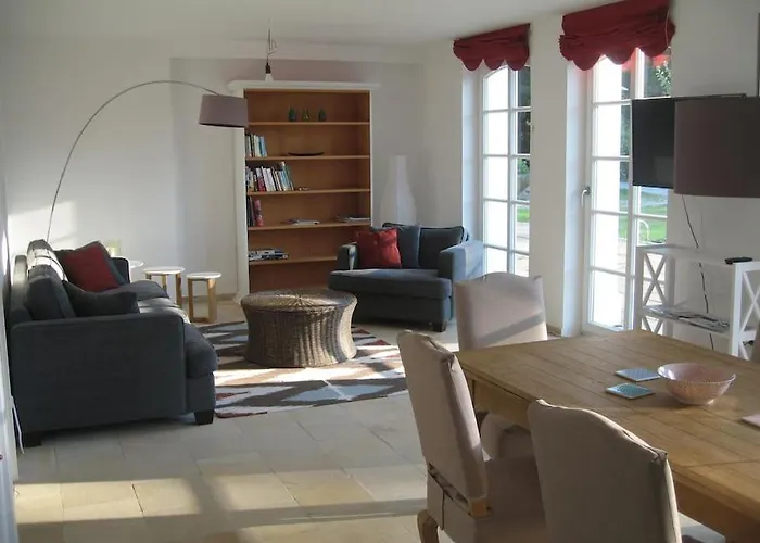 Gutshof Ferienwohnung In Seenaehe
