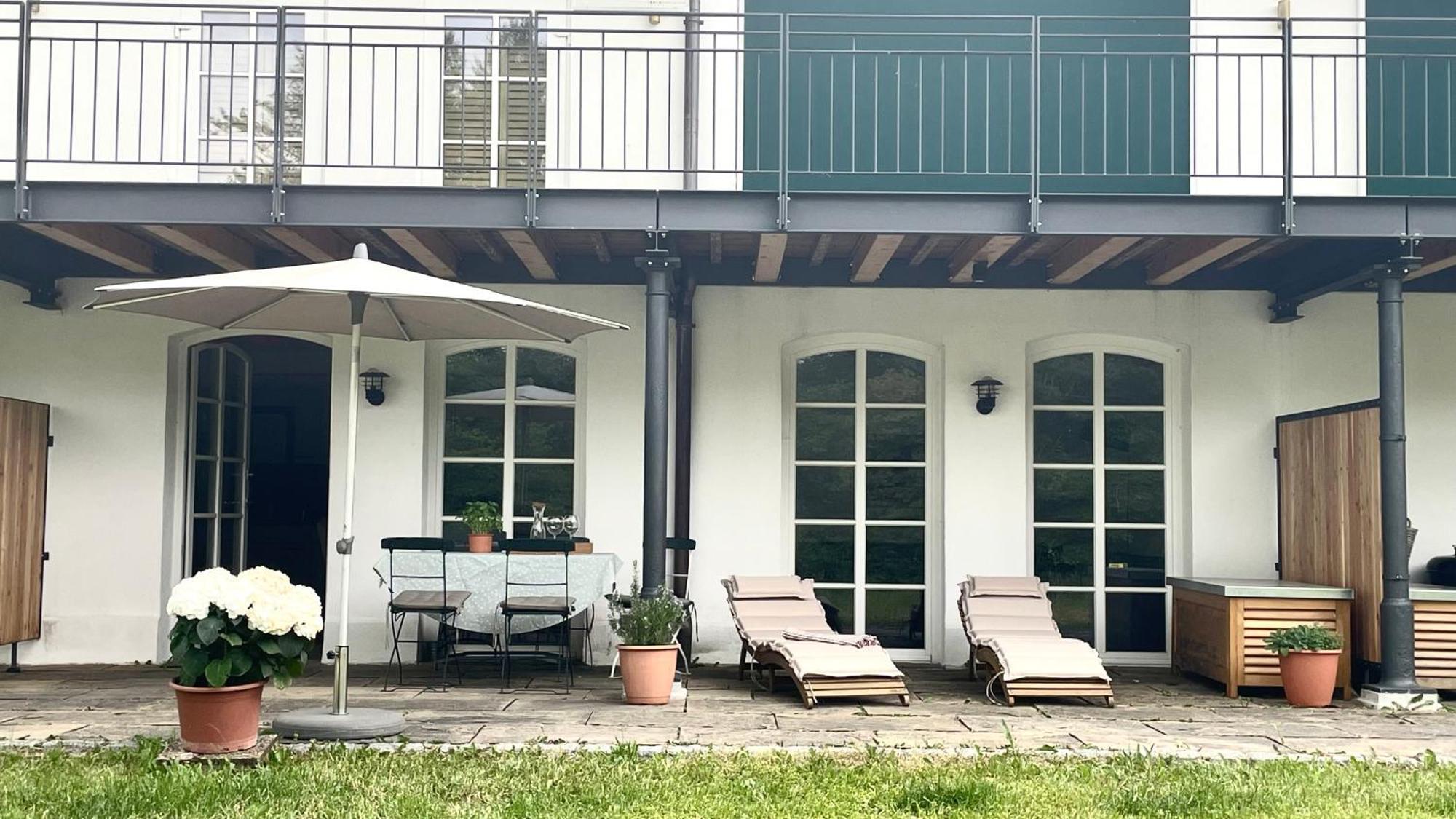 Appartement Gutshof In Seenaehe